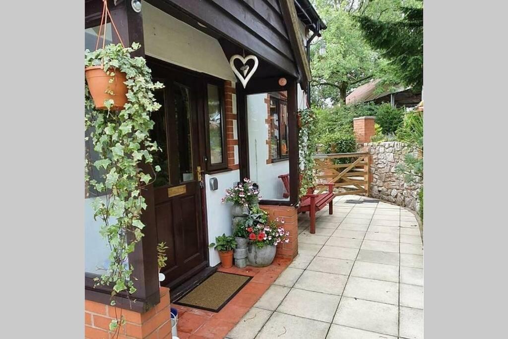 Rowan Cottages With Panoramic Views Of The Stiperstones And Walks On The Doorstep Шрусбери Экстерьер фото