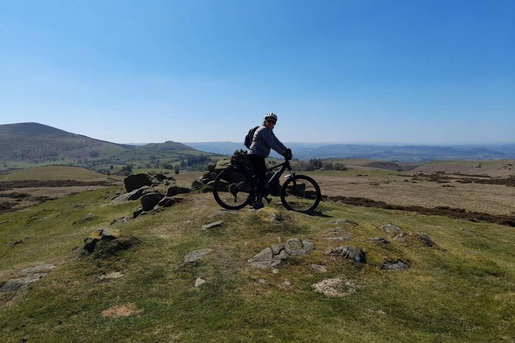 Rowan Cottages With Panoramic Views Of The Stiperstones And Walks On The Doorstep Шрусбери Экстерьер фото